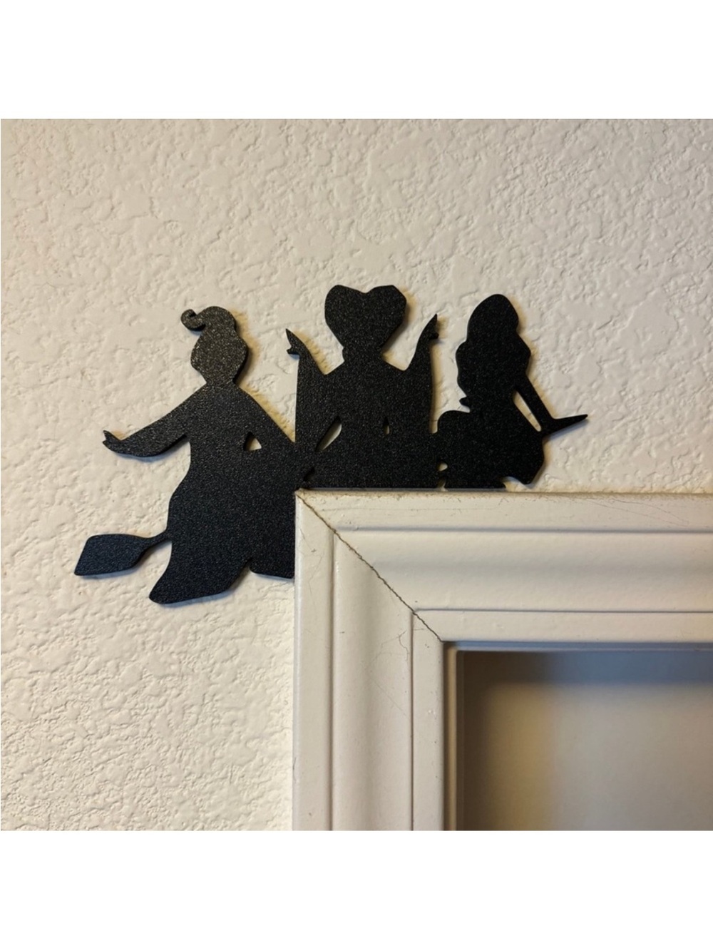 Hocus Pocus door corner 3D printed Black